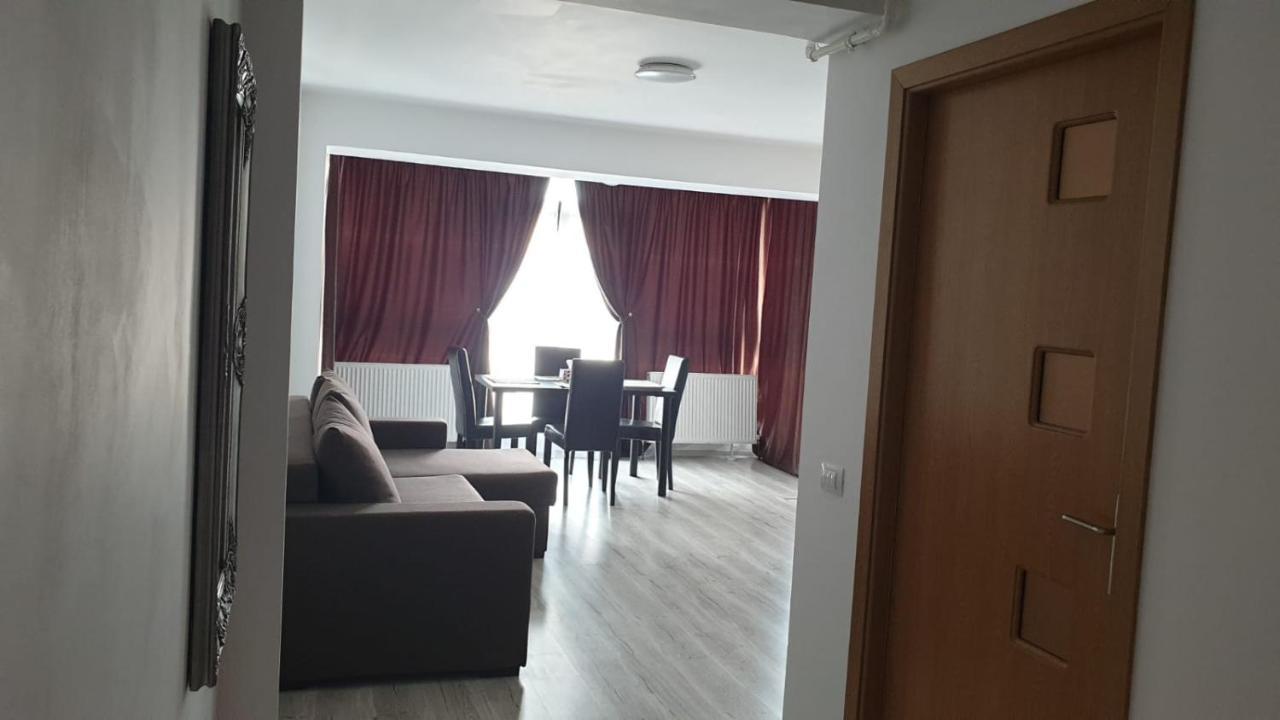 Apartament Lulu Mamaia Nord, 3 Minute De Plaja Năvodari Kültér fotó